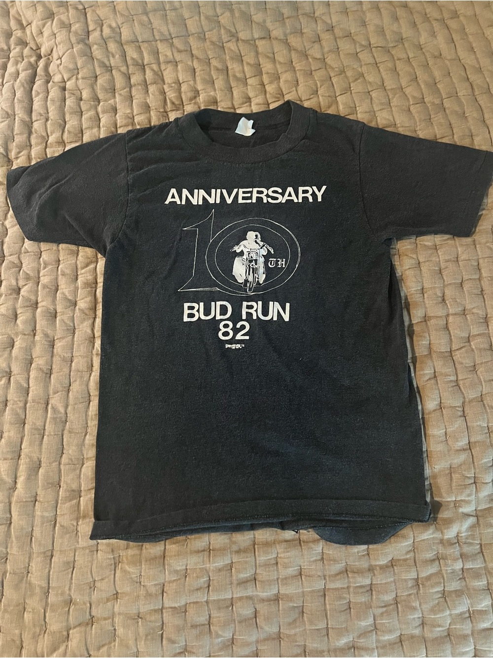 Vintage Outlaw Biker - Bud Run 82 Anniversary Graphic Tee - Black